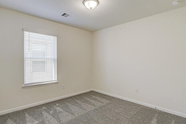 Building Photo - 28410 Bobcat Bayou Dr