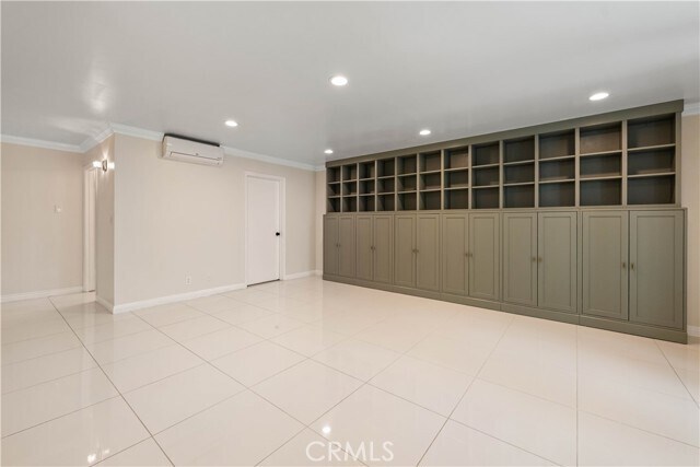 Building Photo - 15406 Lull St