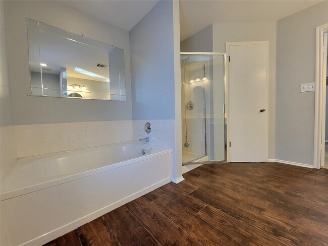 Building Photo - 809 Dogwood Trail