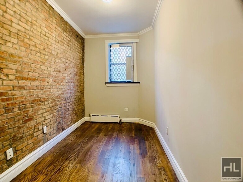 Building Photo - East 32nd Street