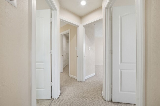 Building Photo - Quailshire Estates 4 Bed, 2.5 Bath Home in Chesapeake, VA