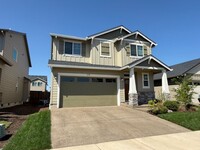 Building Photo - Gorgeous Custom Pet Friendly Four Bedroom ...