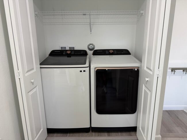 Building Photo - 4416 Hammock Grove Dr