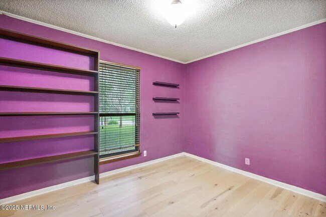 Building Photo - 7252 Holiday Hill Ct