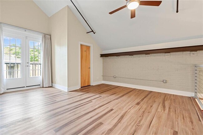 Building Photo - 412 Dauphin St