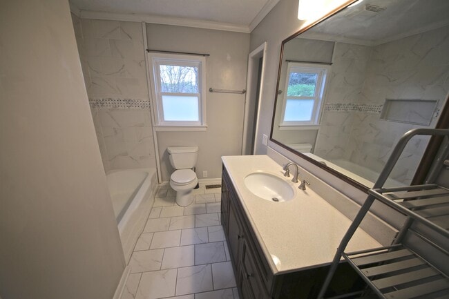 Building Photo - 3801 W Woodyard Rd