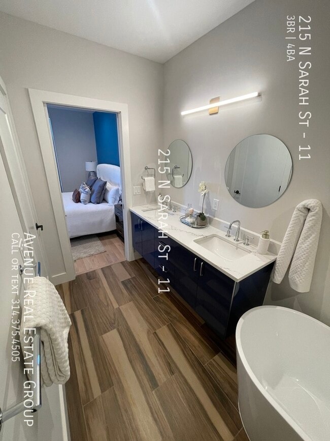 Building Photo - 215 N Sarah St