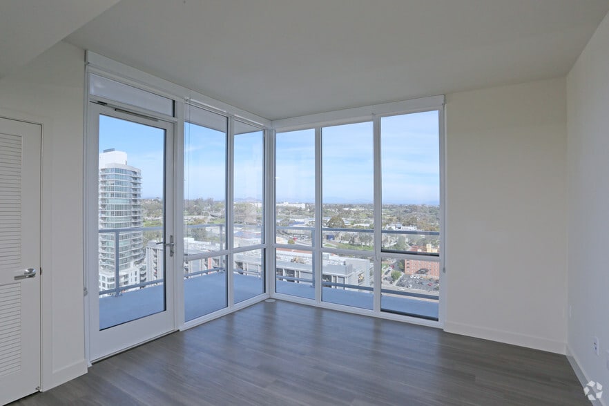 2 BR, 2 BA - C1 - The Rey