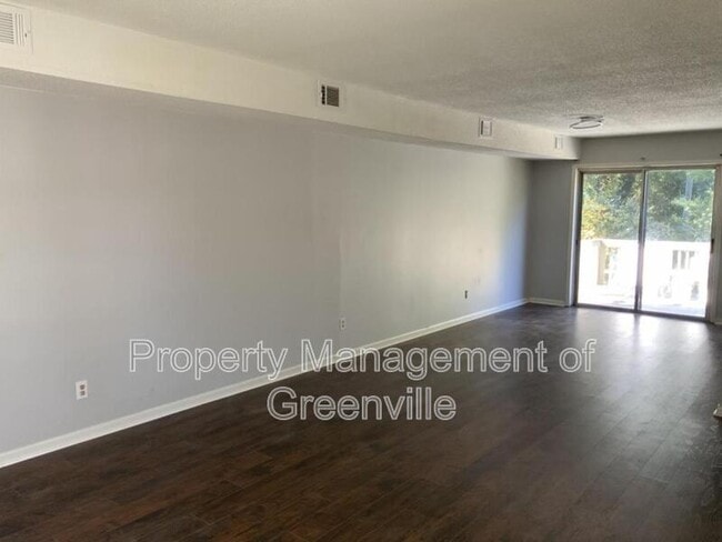 Building Photo - 342 Devonwood Ct