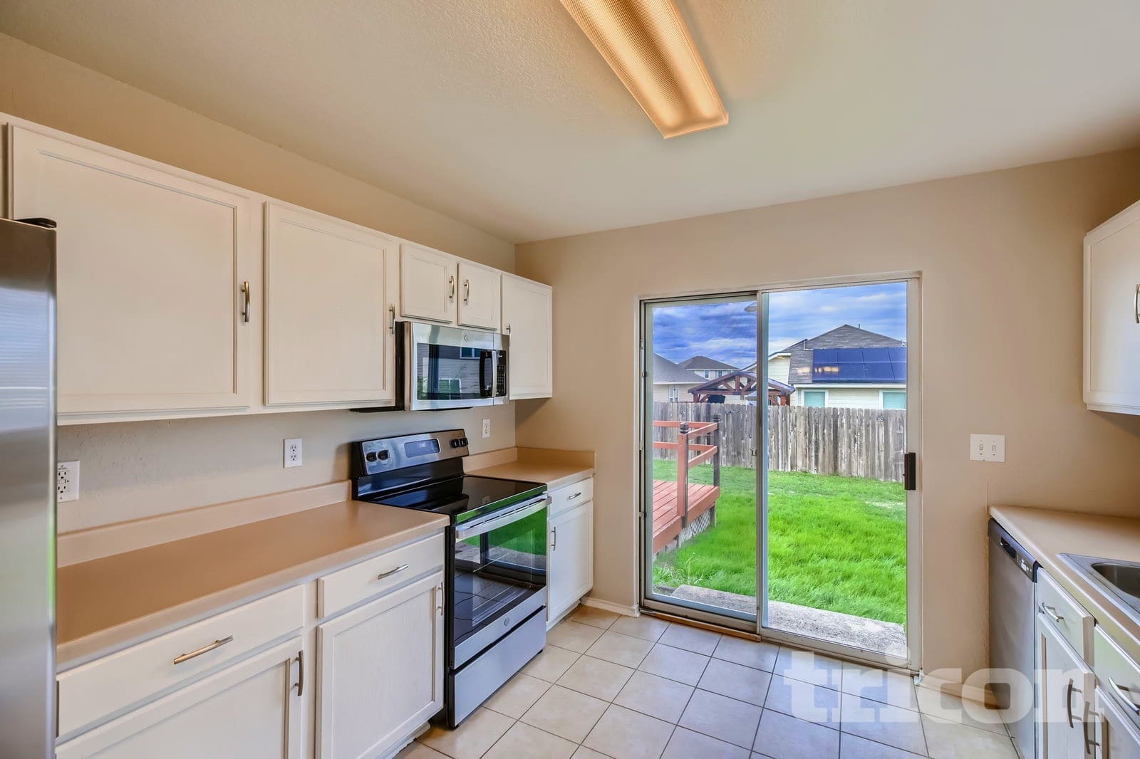 Building Photo - 9227 Dublin Heights