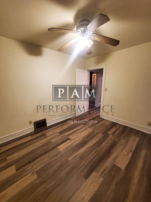 Building Photo - 1114 16th Ave