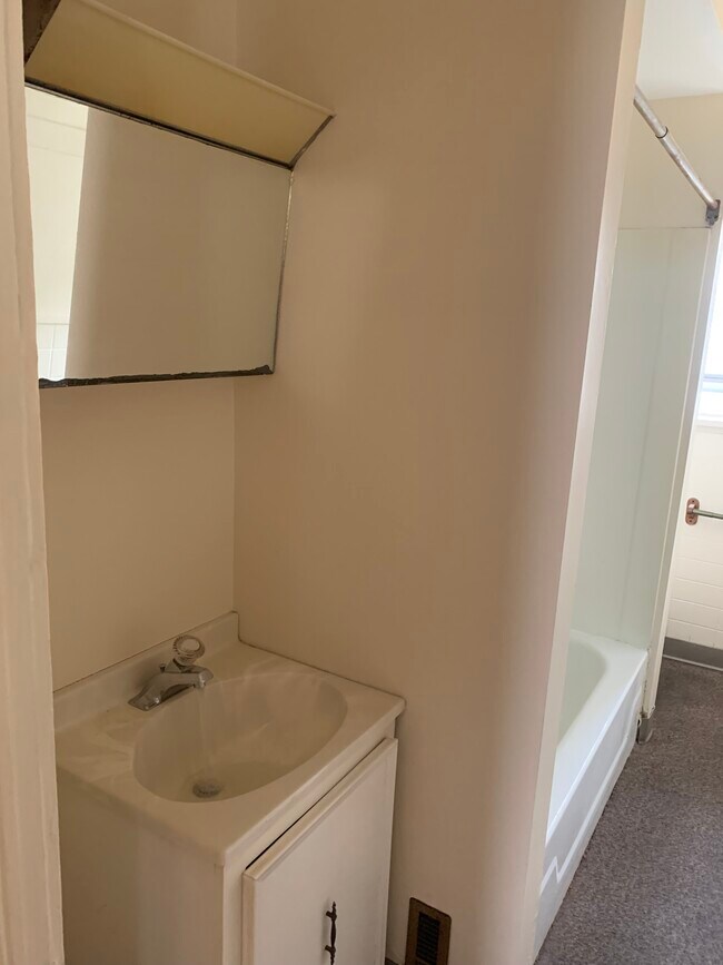 Bathroom - 826 Park St