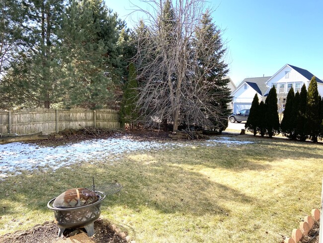 Building Photo - 11717 S Derby Ln