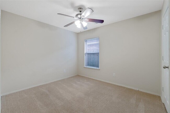 Building Photo - 2818 Lockeridge Pines Dr