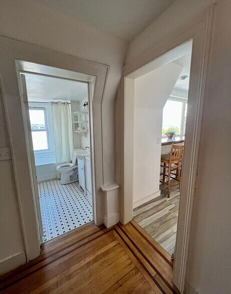 Building Photo - 222 Montgomery St