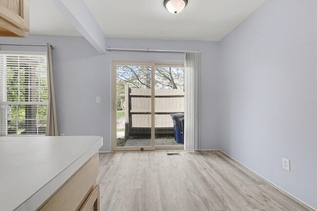 Building Photo - 3036 Forest Creek Ct