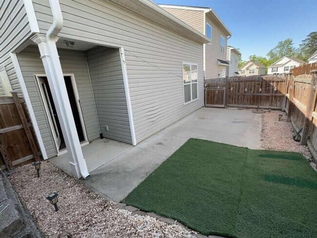 Building Photo - 344 Dawsons Park Dr