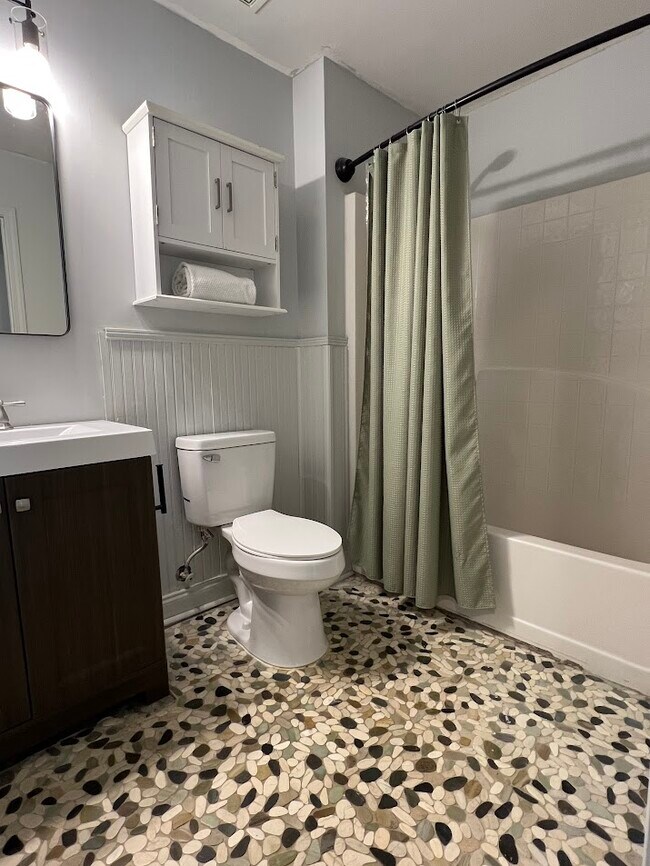 Building Photo - 82 Saddlebrush Rd