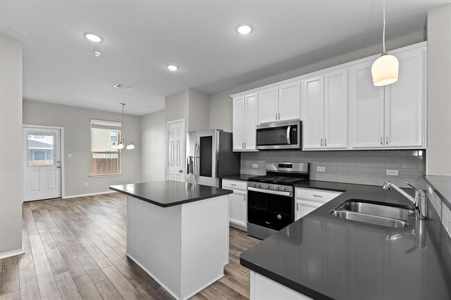 Building Photo - 129 Bracken Fern Ln