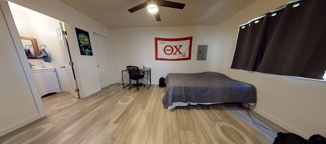 Building Photo - 6252 Dorothy Dr