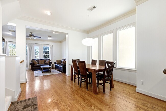 Building Photo - 1408 Rosedale St