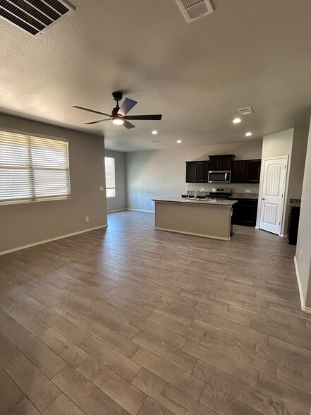 Building Photo - 1813 Palo Duro Dr