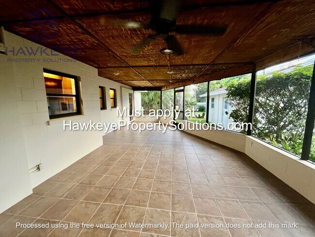 Building Photo - 3205 Carleton Cir W