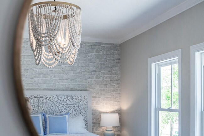 Building Photo - 103 S 13th St