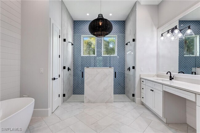 Building Photo - 5881 Sea Grass Ln