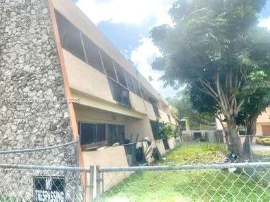 Building Photo - 400 NE 18th Ave