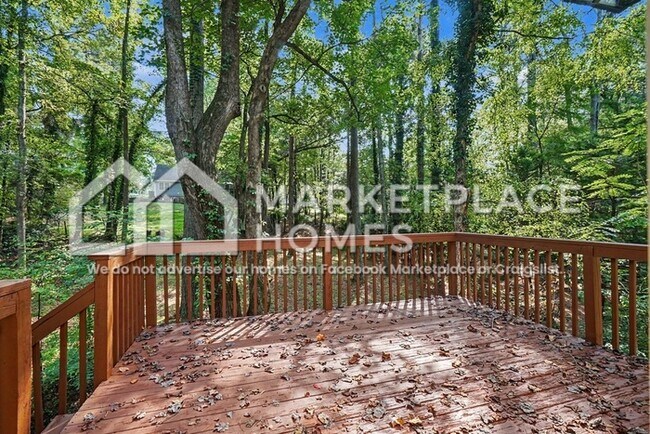 Building Photo - 681 Roxboro Trace SW