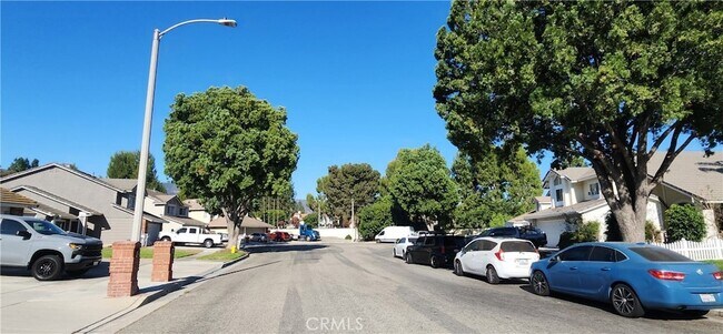 Building Photo - 1267 Regent Cir