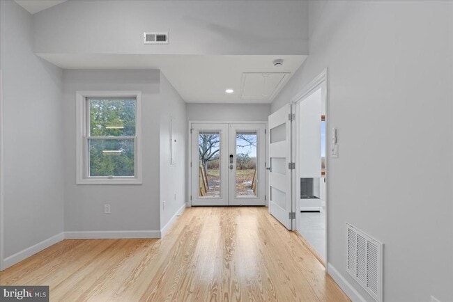 Building Photo - 1345 Ellicott Ave