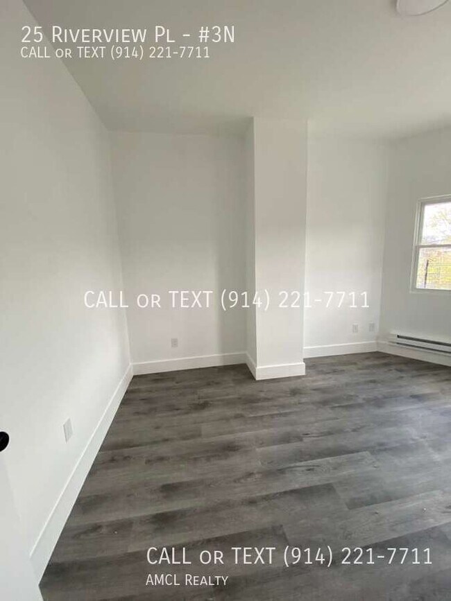 Building Photo - 25 Riverview Pl