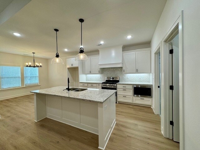 Building Photo - 5 Stoneleigh Ln