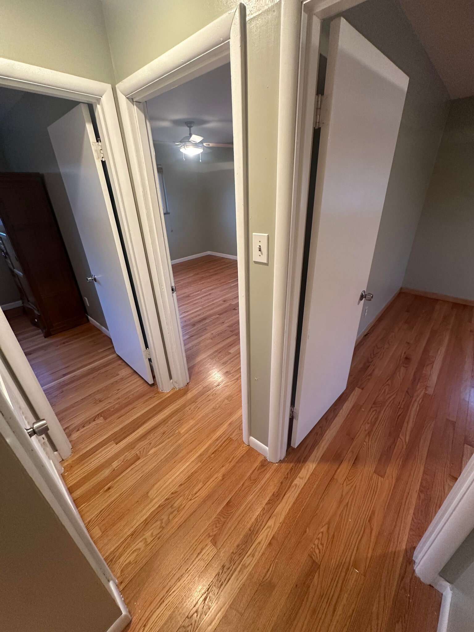 Upstairs Hallway - 9030 Old Bonhomme Rd