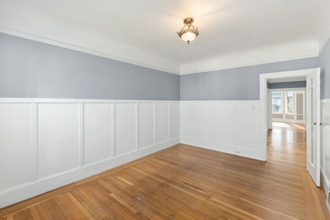 Building Photo - 2272 Greenwich St