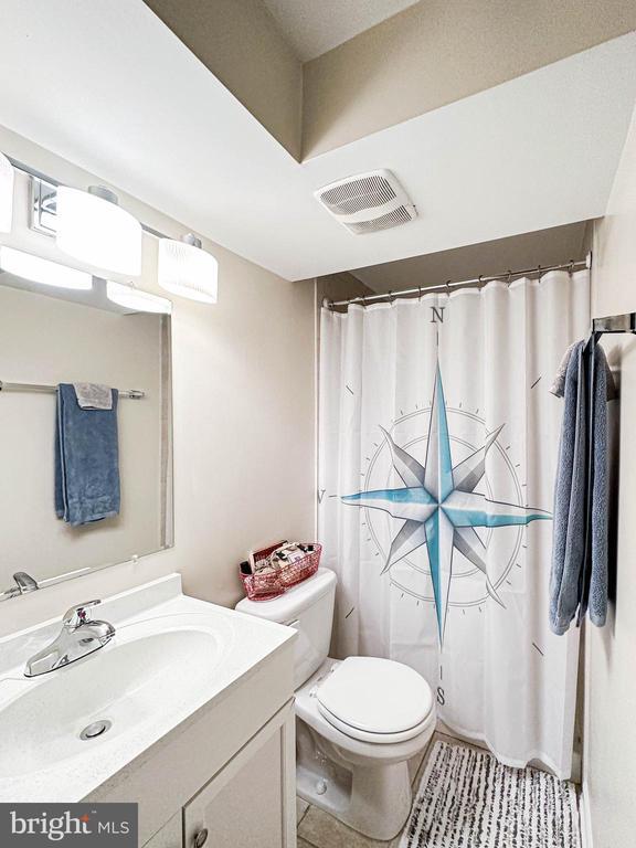 Building Photo - 718 S Payne St