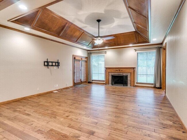 Building Photo - *Rare Find* Stunning Brookhaven 4 Bed 2.5 ...