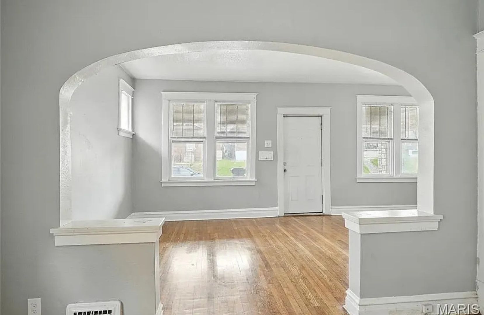 Building Photo - 5756 Floy Ave