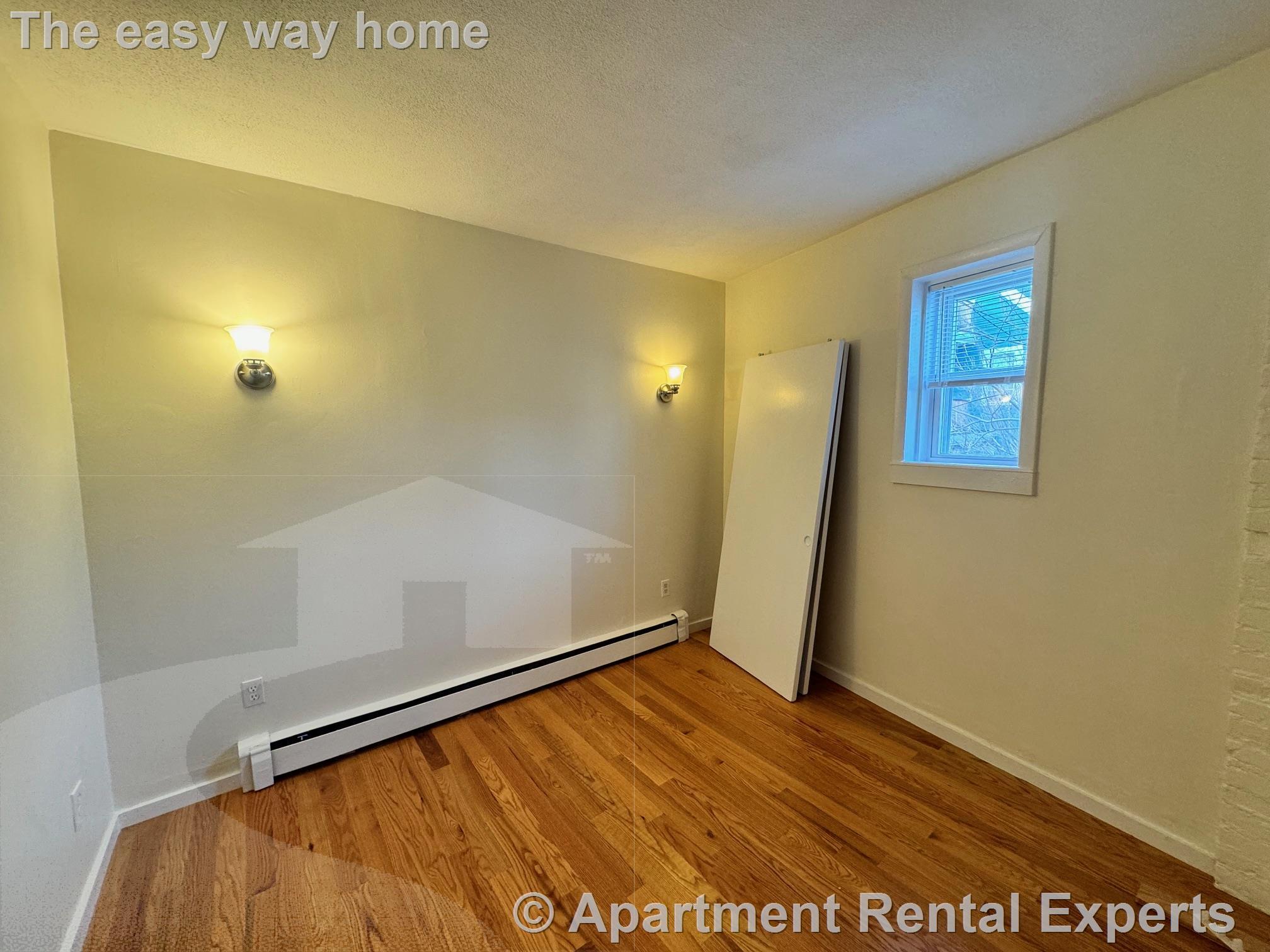 Building Photo - 205B Highland Ave