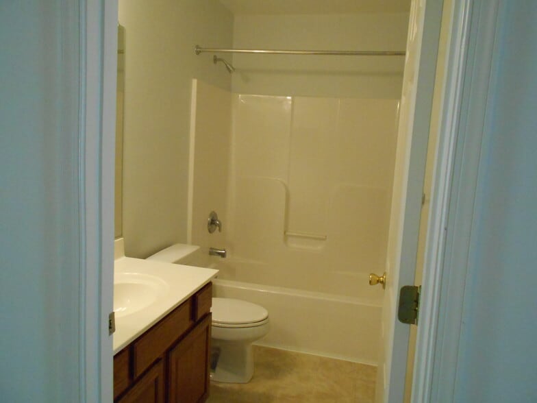 Building Photo - 106 Wood Duck Dr