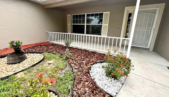 Building Photo - 824 Shore Breeze Way