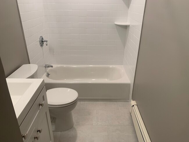 Building Photo - 145 Emerson Gardens Rd