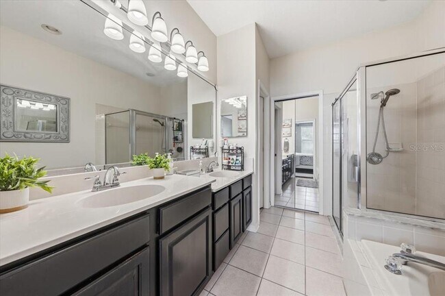 Building Photo - 9606 Royce Dr