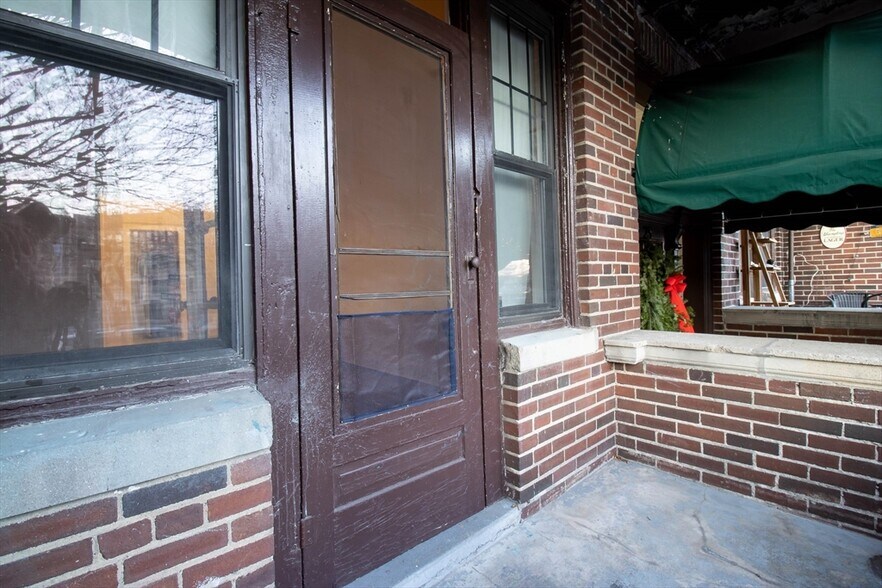 Building Photo - 25 Mount Hood Rd