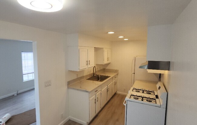 Building Photo - 544 Virginia St