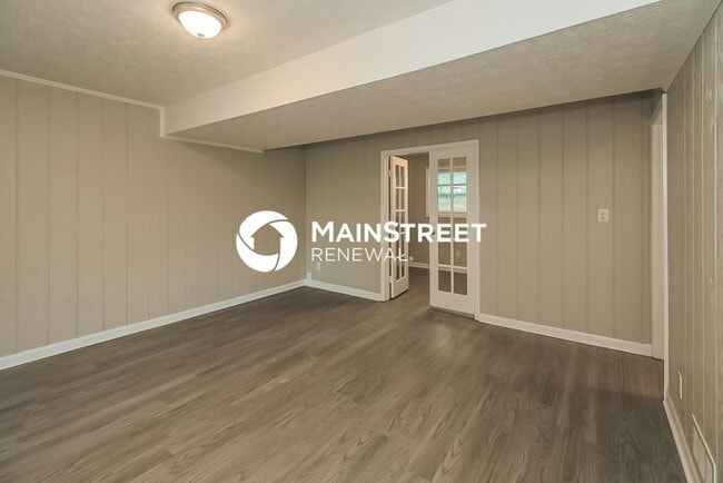 Building Photo - 3 Bedroom Pet-Friendly Home in Riverdale, ...