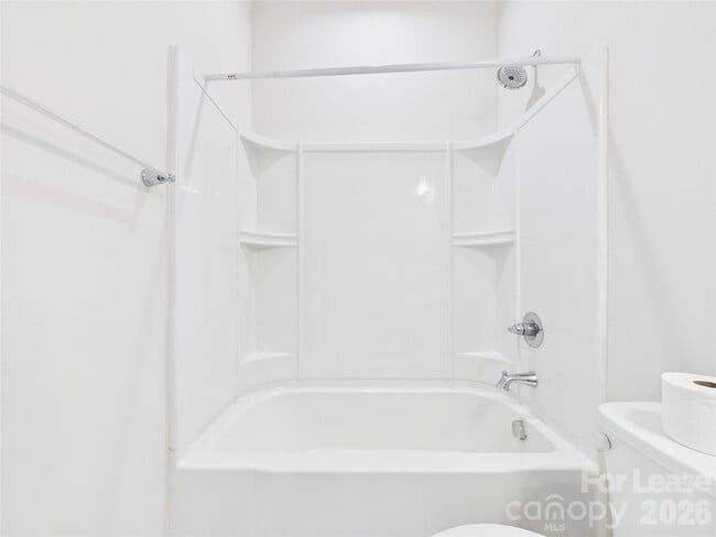 Building Photo - 2617 Grantham Place Dr