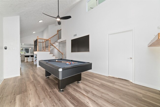 Building Photo - 717 Davis Rd